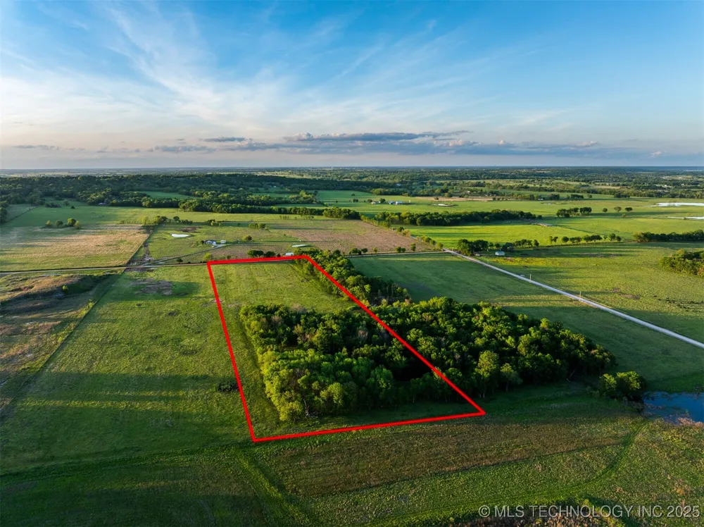 E 320 ROAD Vinita, OK 74301