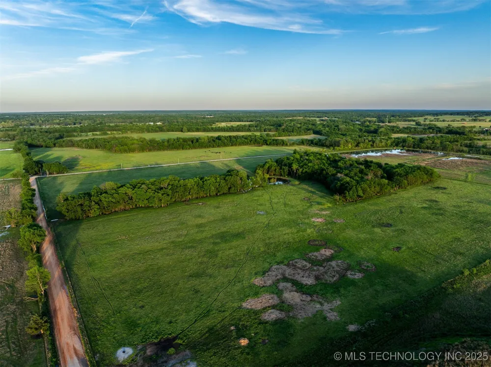 E 320 ROAD Vinita, OK 74301