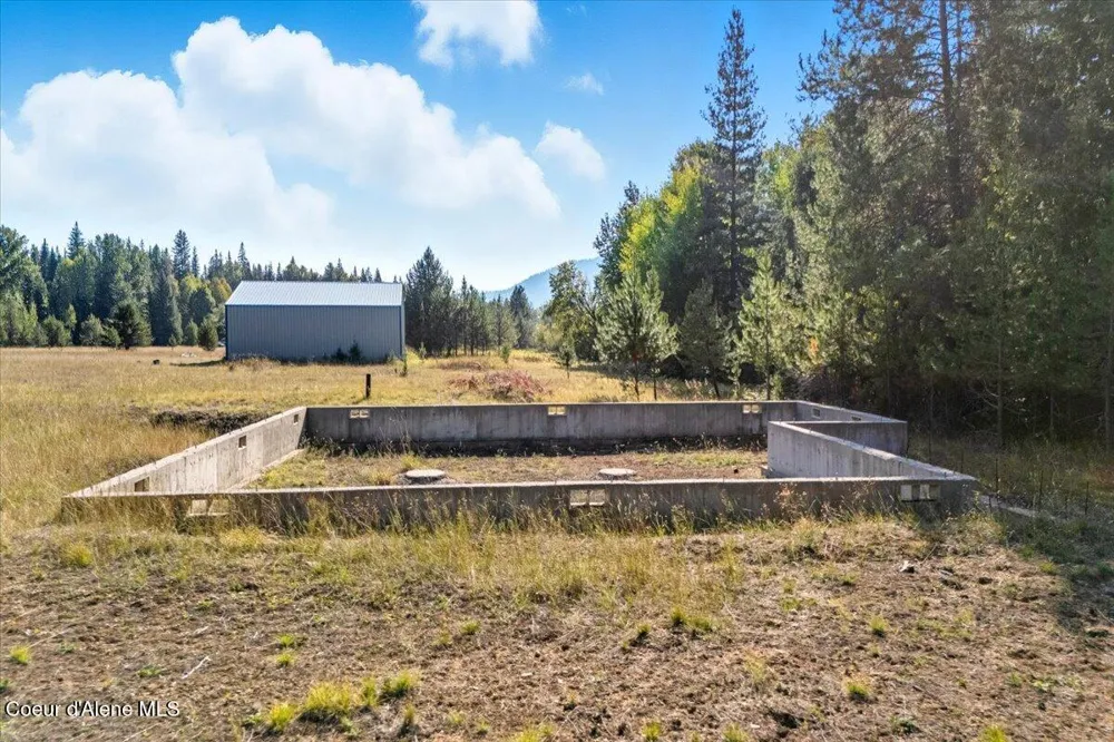 xx Poloma Ln Priest River, ID 83856