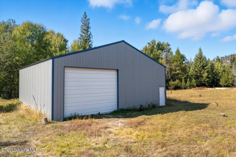 xx Poloma Ln Priest River, ID 83856