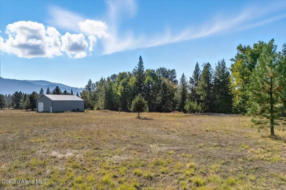 xx Poloma Ln Priest River, ID 83856