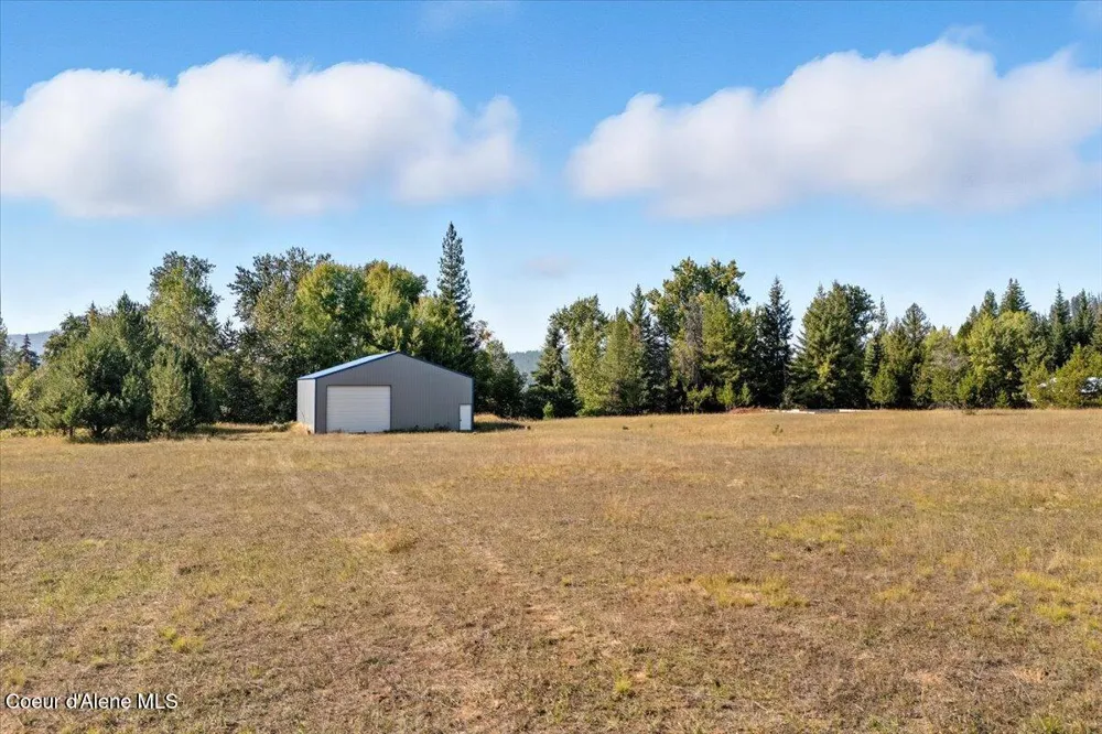 xx Poloma Ln Priest River, ID 83856