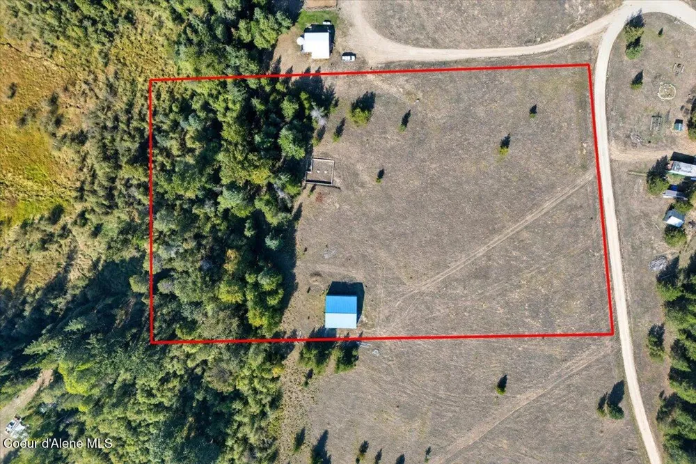 xx Poloma Ln Priest River, ID 83856