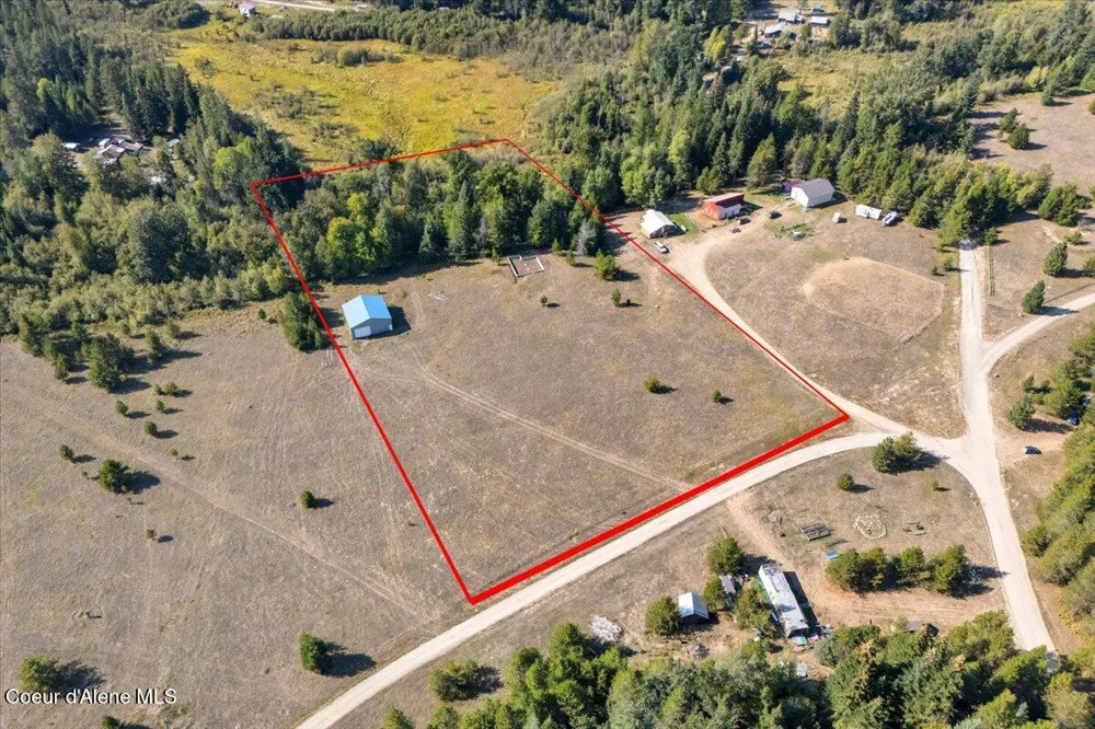 xx Poloma Ln Priest River, ID 83856