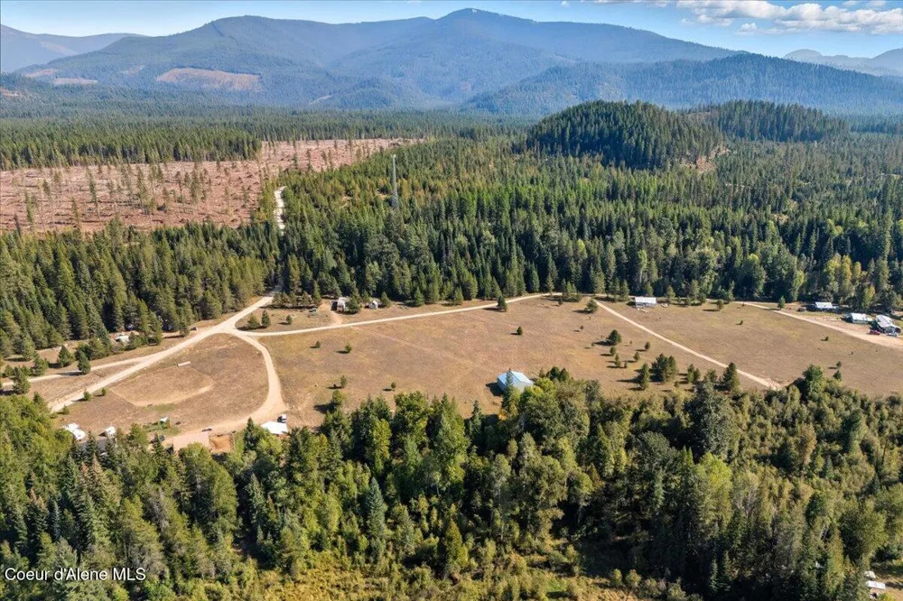 xx Poloma Ln Priest River, ID 83856