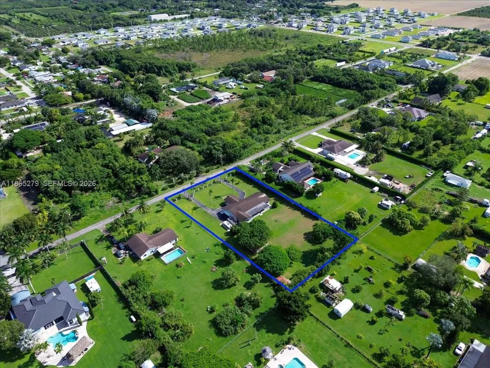 19926 SW 326th St Homestead, FL 33030
