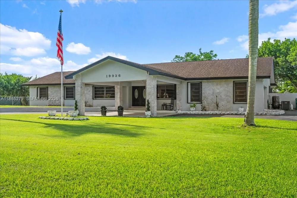 19926 SW 326th St Homestead, FL 33030