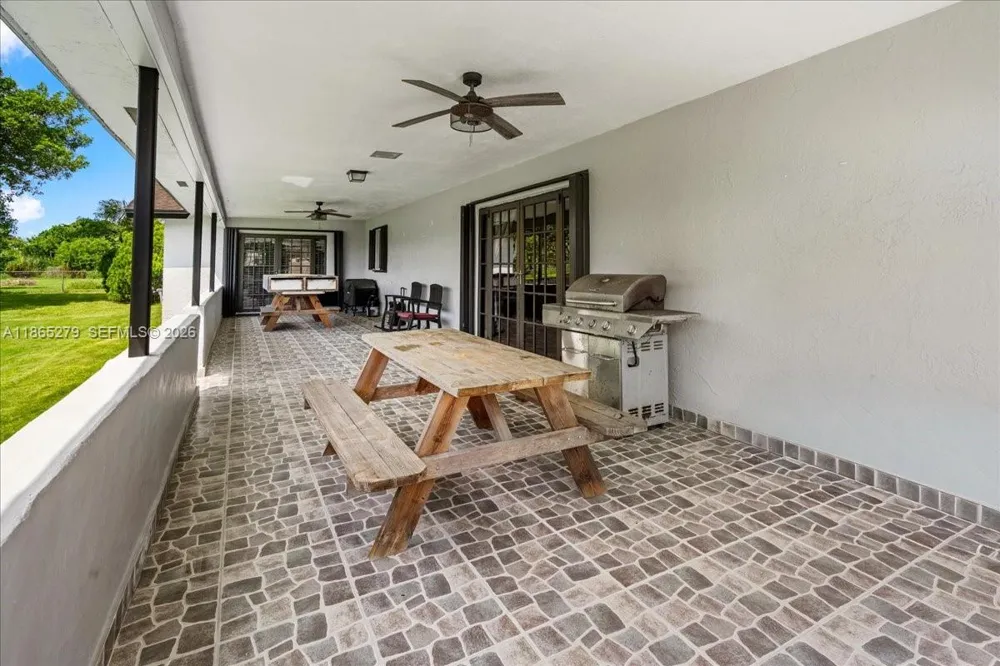 19926 SW 326th St Homestead, FL 33030