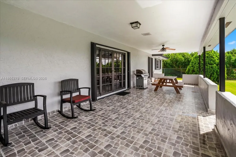 19926 SW 326th St Homestead, FL 33030