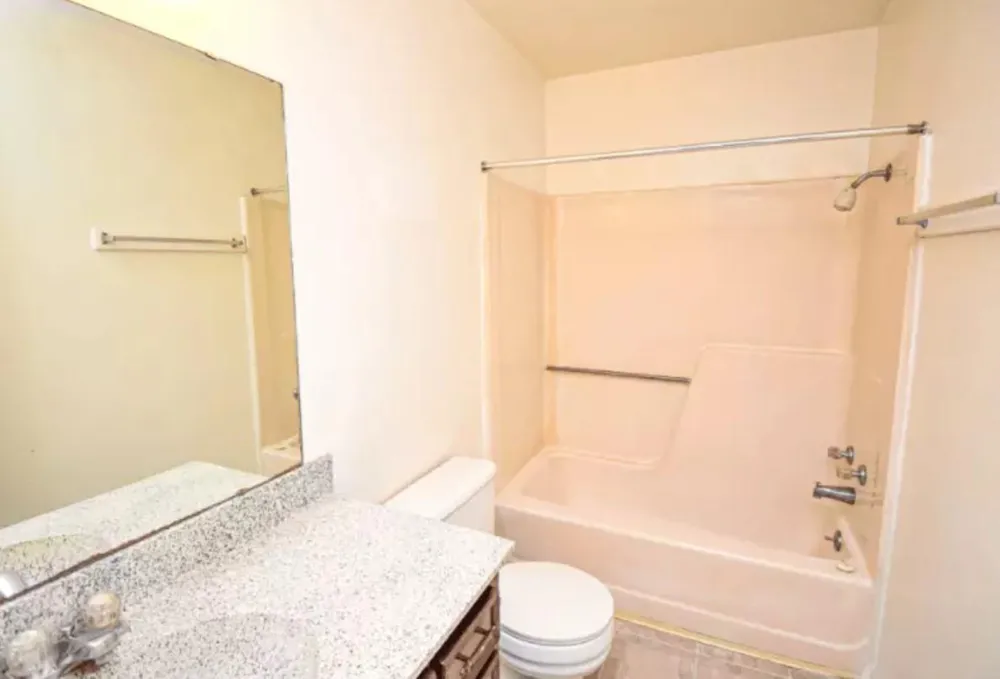 3025 Waller St Waller, TX 77484