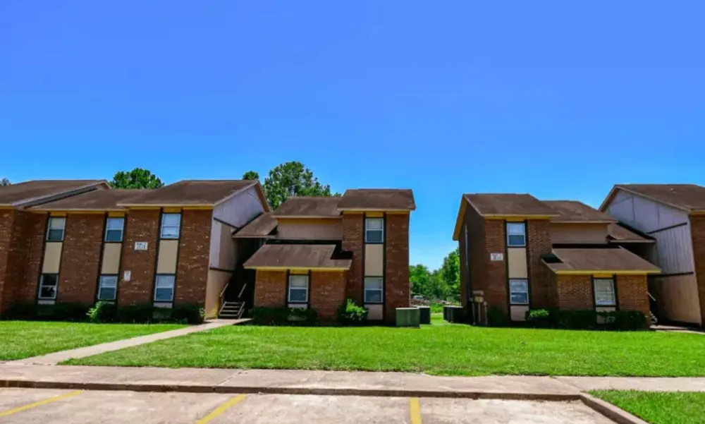 3025 Waller St Waller, TX 77484