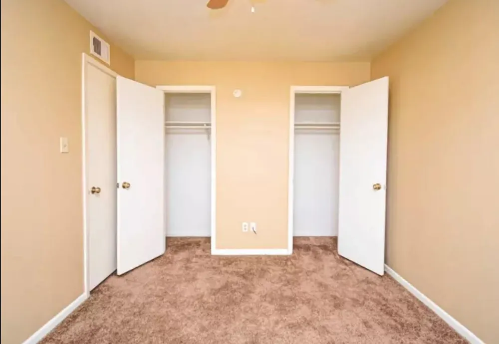 3025 Waller St Waller, TX 77484