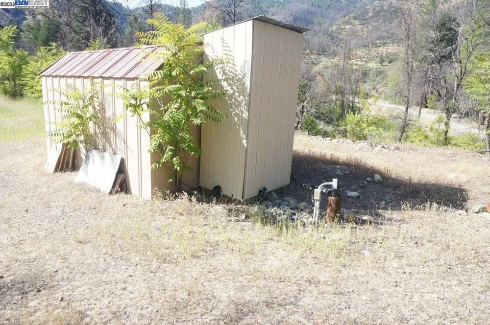 101 River Acres Junction City, CA 96048
