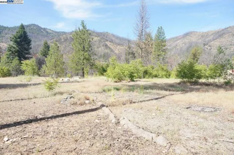 101 River Acres