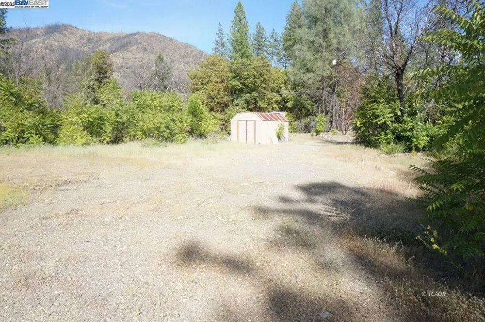 101 River Acres Junction City, CA 96048