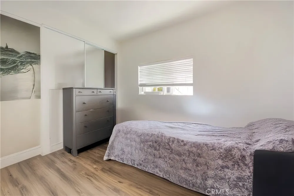 421 E 65th Los Angeles, CA 90003