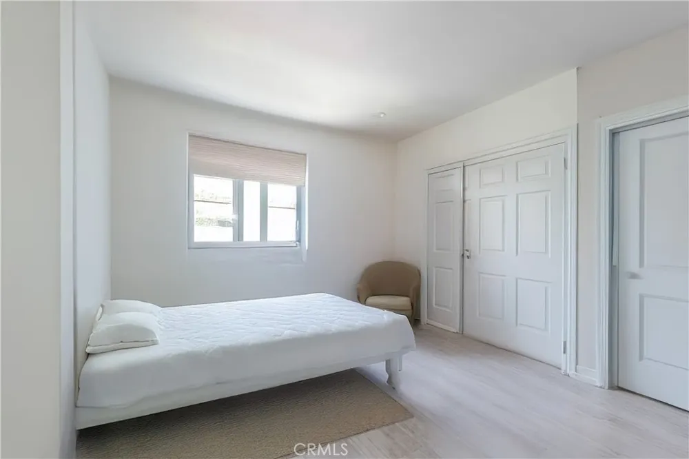 421 E 65th Los Angeles, CA 90003