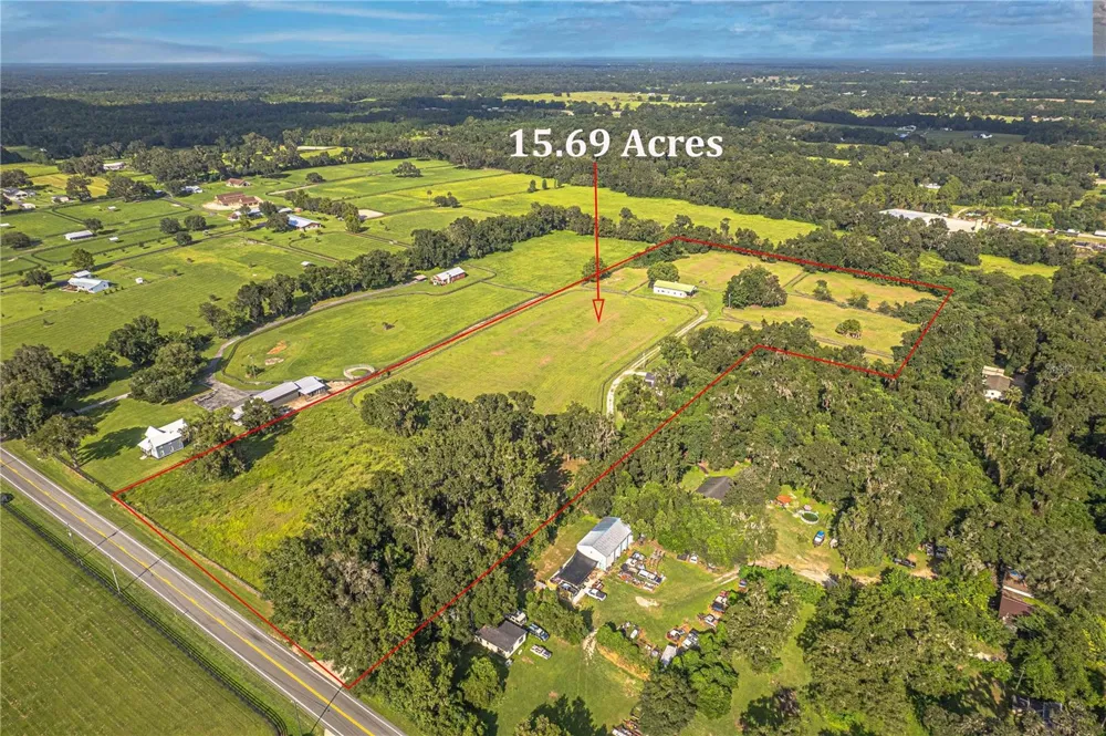 12615 NW GAINESVILLE ROAD Reddick, FL 32686