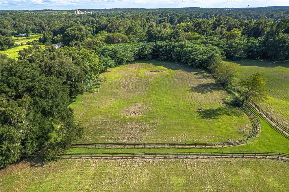 12615 NW GAINESVILLE ROAD Reddick, FL 32686