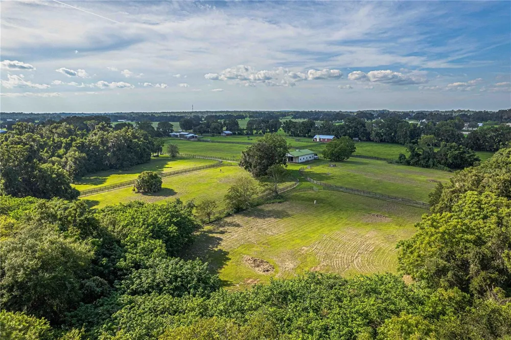 12615 NW GAINESVILLE ROAD Reddick, FL 32686