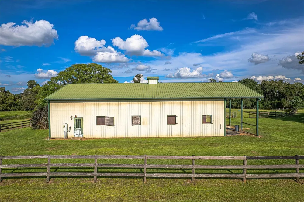 12615 NW GAINESVILLE ROAD Reddick, FL 32686
