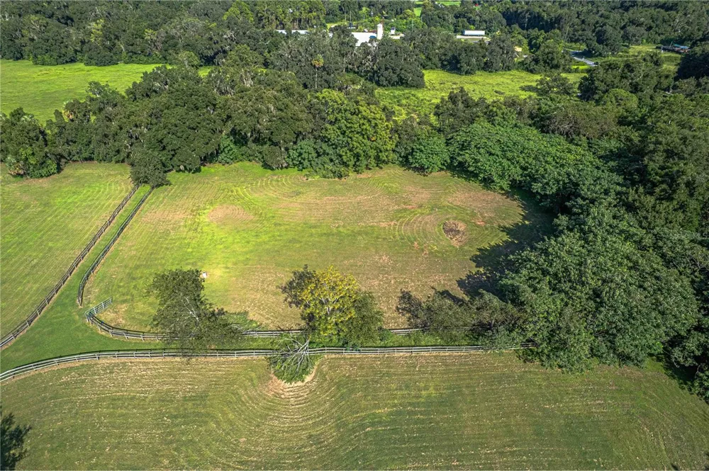 12615 NW GAINESVILLE ROAD Reddick, FL 32686