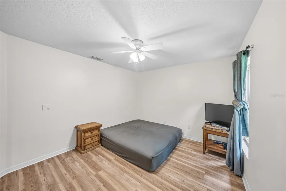 12615 NW GAINESVILLE ROAD Reddick, FL 32686
