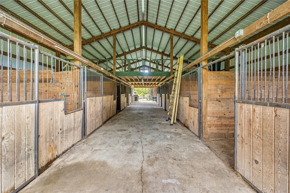 12615 NW GAINESVILLE ROAD Reddick, FL 32686
