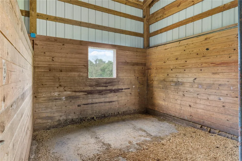 12615 NW GAINESVILLE ROAD Reddick, FL 32686