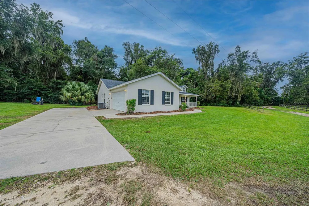 12615 NW GAINESVILLE ROAD Reddick, FL 32686