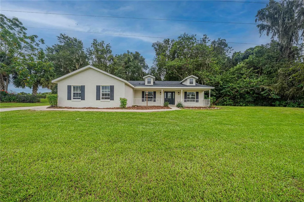 12615 NW GAINESVILLE ROAD Reddick, FL 32686