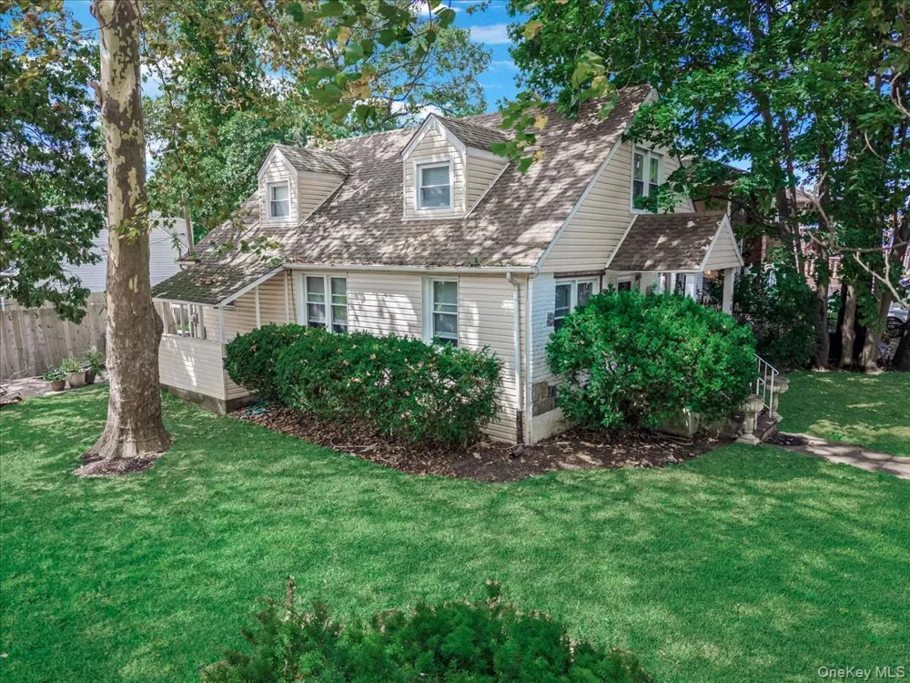 362 Langdon Boulevard Rockville Centre, NY 11570