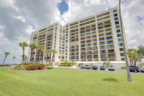 1460 GULF BOULEVARD #707