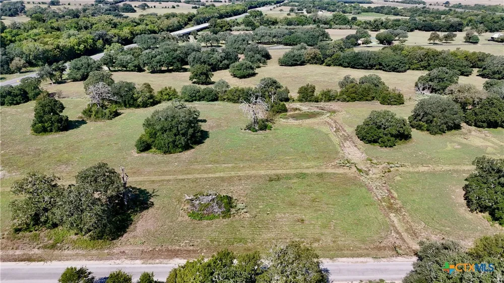 3 Harvell Lane Schulenburg, TX 78956