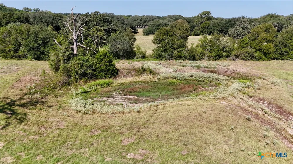 3 Harvell Lane Schulenburg, TX 78956