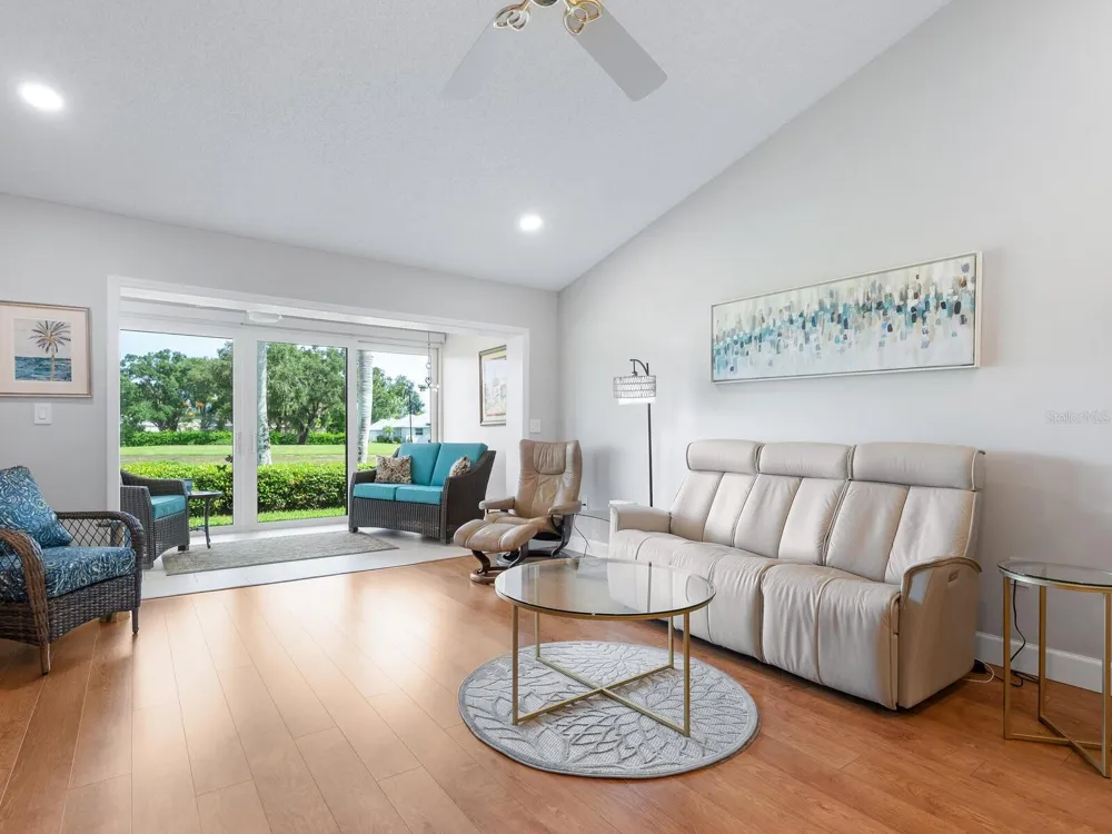 6103 CLUBSIDE DRIVE #6103 Sarasota, FL 34243
