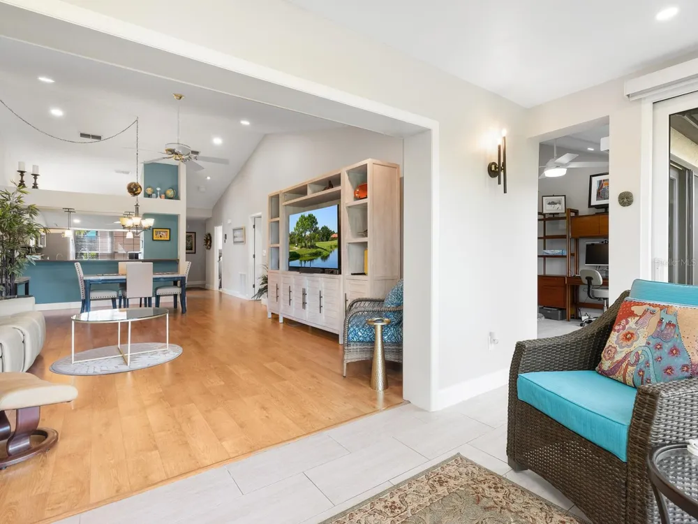 6103 CLUBSIDE DRIVE #6103 Sarasota, FL 34243