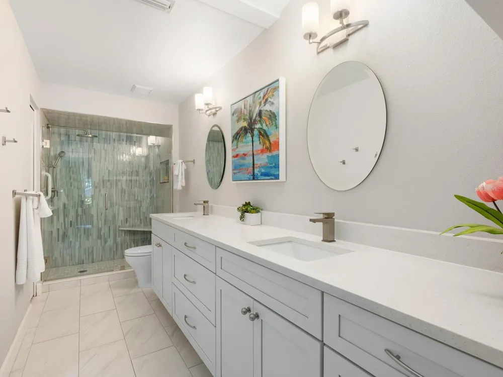 6103 CLUBSIDE DRIVE #6103 Sarasota, FL 34243