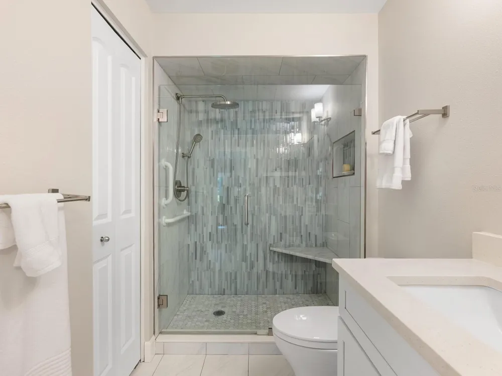 6103 CLUBSIDE DRIVE #6103 Sarasota, FL 34243