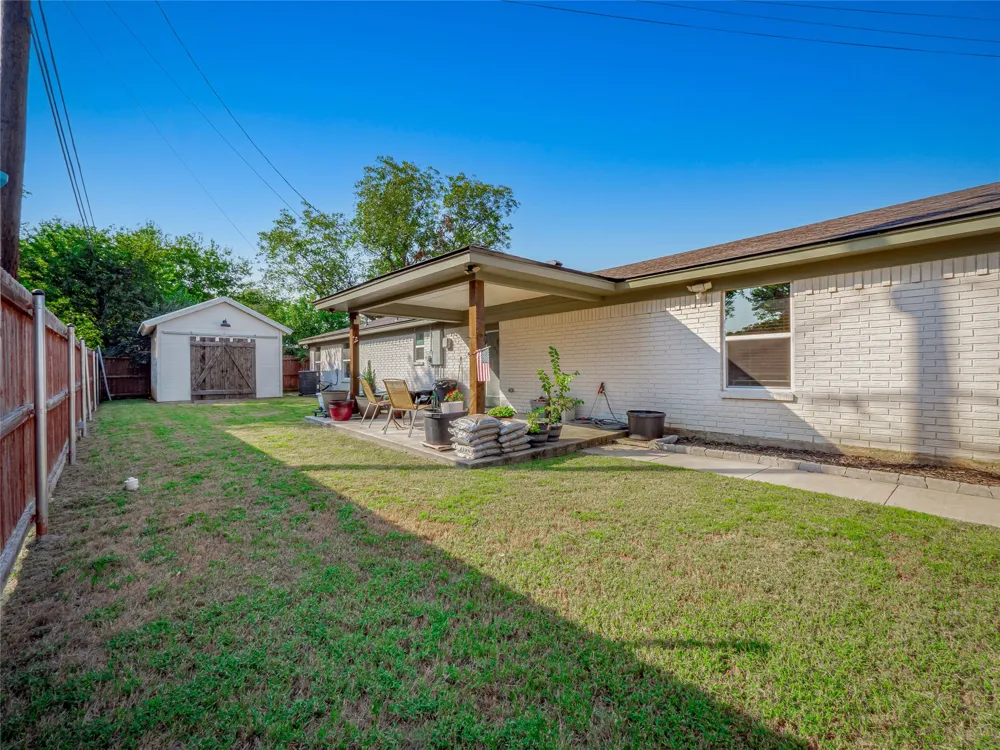 614 W 3rd Street McGregor, TX 76657