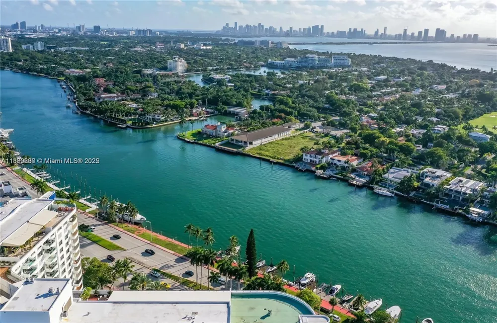 5151 Collins Ave #923 Miami Beach, FL 33140