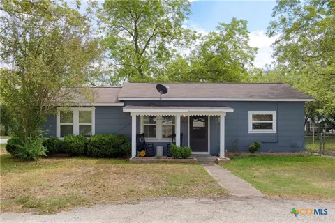 401 W Live Oak and 504 S Pecan Street