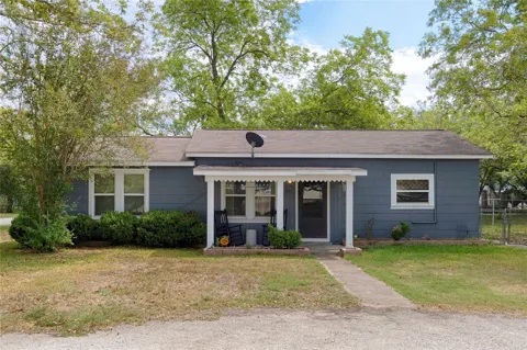 401 W Live Oak And 504 S Pecan Street
