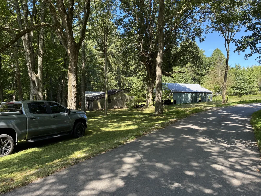 2258 S Williams Rd Greenbrier, TN 37073