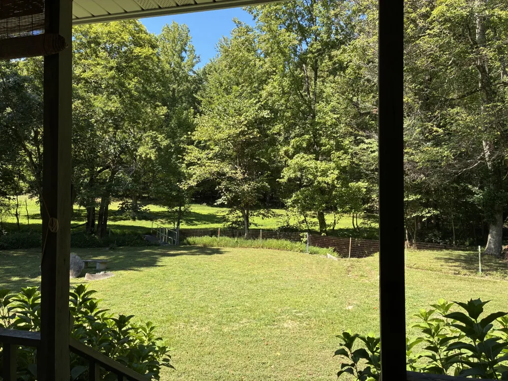 2258 S Williams Rd Greenbrier, TN 37073