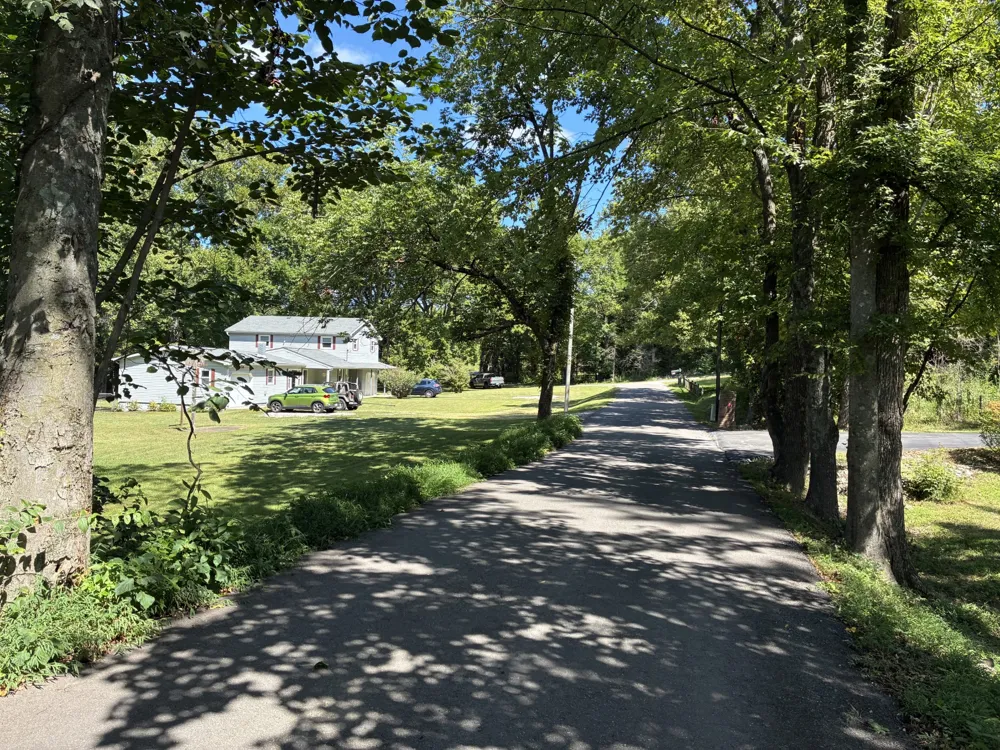 2258 S Williams Rd Greenbrier, TN 37073