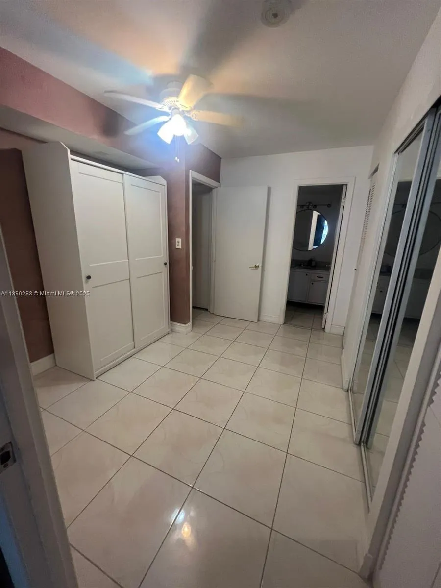 2750 NE 183rd St #1612 Aventura, FL 33160