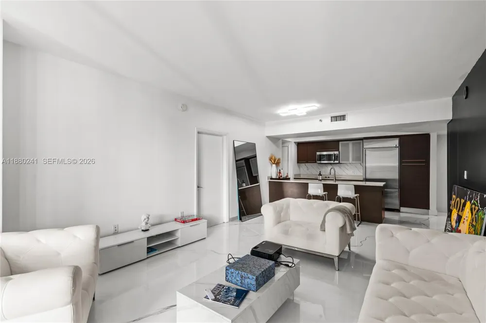 55 SE 6th St #1203 Miami, FL 33131