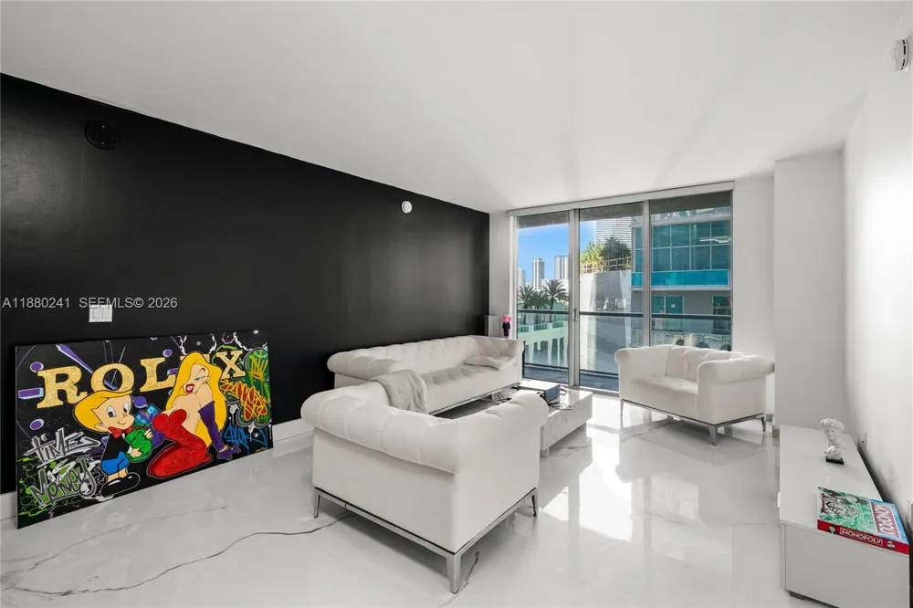 55 SE 6th St #1203 Miami, FL 33131
