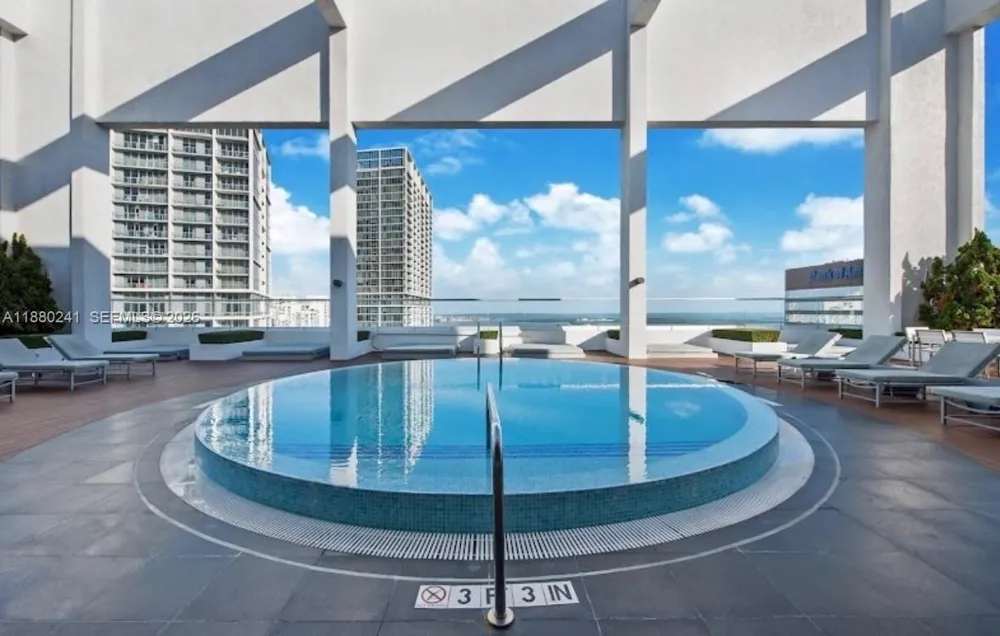 55 SE 6th St #1203 Miami, FL 33131